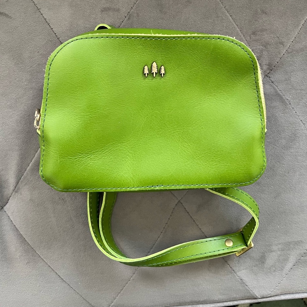 Portland Leather Goods Scarlett Sling Green Apple Leather Crossbody Bag